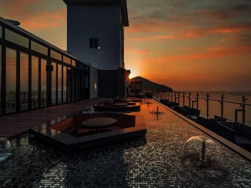 Stubborn Hotel Geoje Exterior photo
